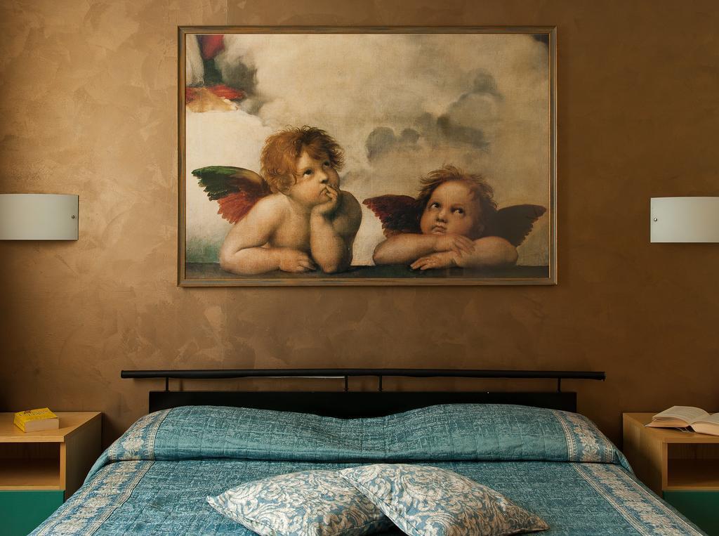 Best Western Hotel Leonardo Da Vinci Erba Bagian luar foto